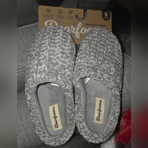 Women's Dearfoams slippers - New
